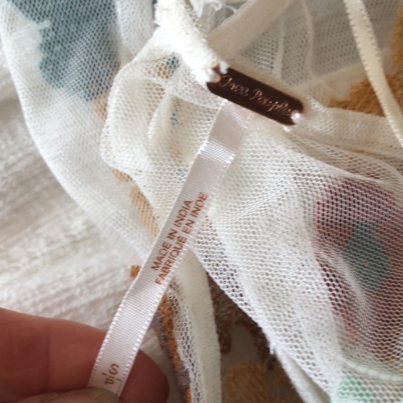 Free People Mid Dolman Sleeve Elastic Waist Embroidered on Netting Bodice S/SP - Picture 12 of 13